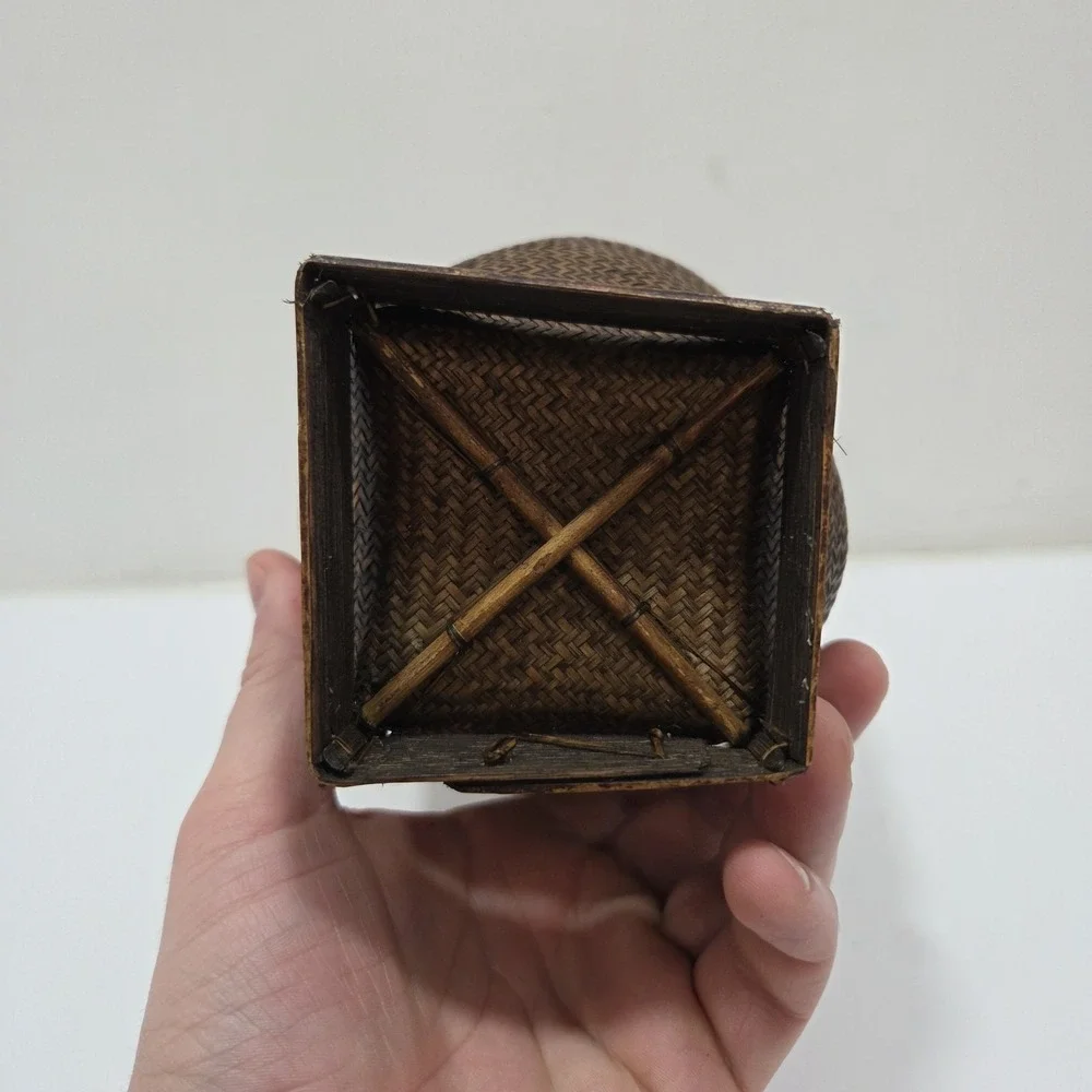 CHINESE ASIAN RICE BASKET Woven‎ Dark Wicker Bamboo Unique Design
